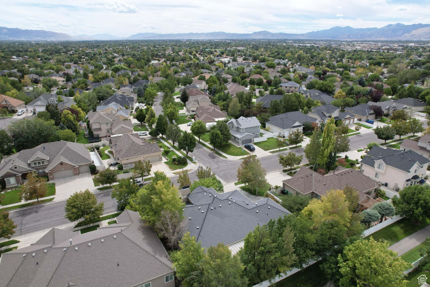 IVORY HIGHLANDS - Residential