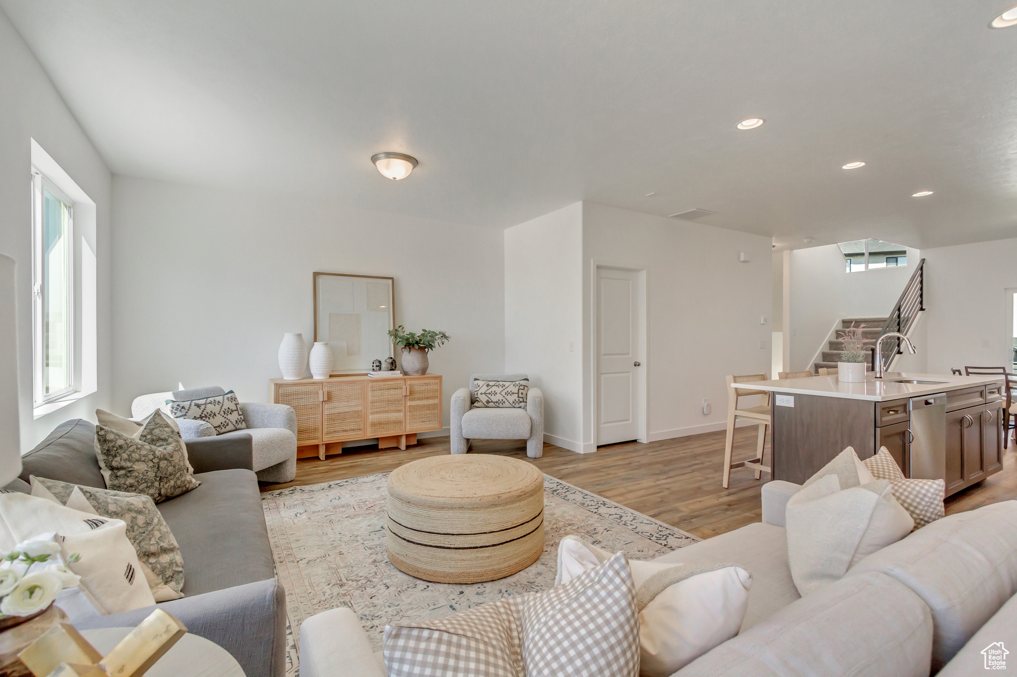 MEADOWBROOK - Residential