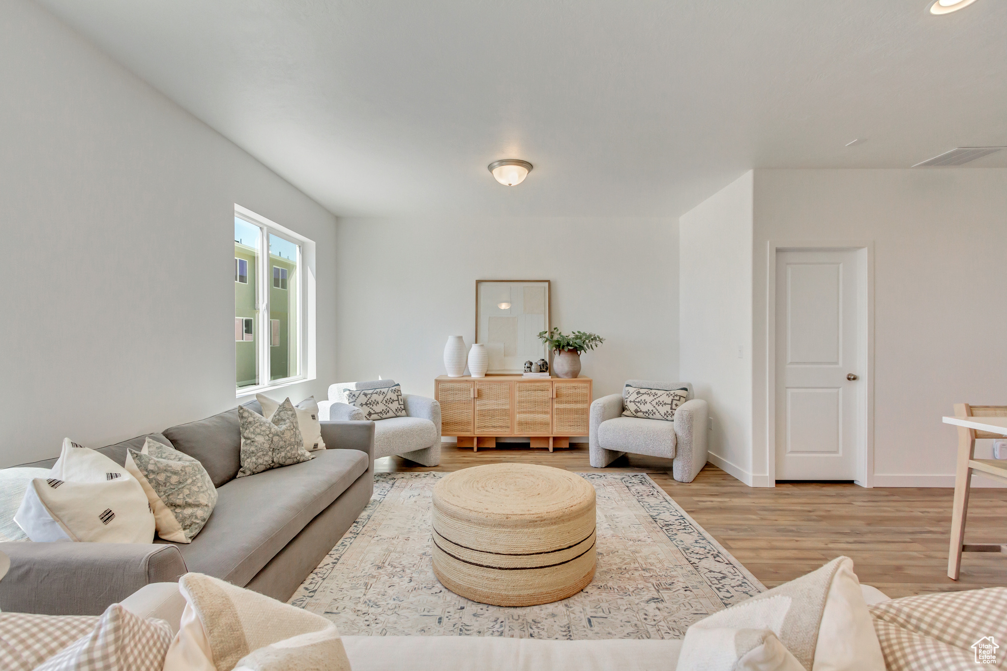 MEADOWBROOK - Residential