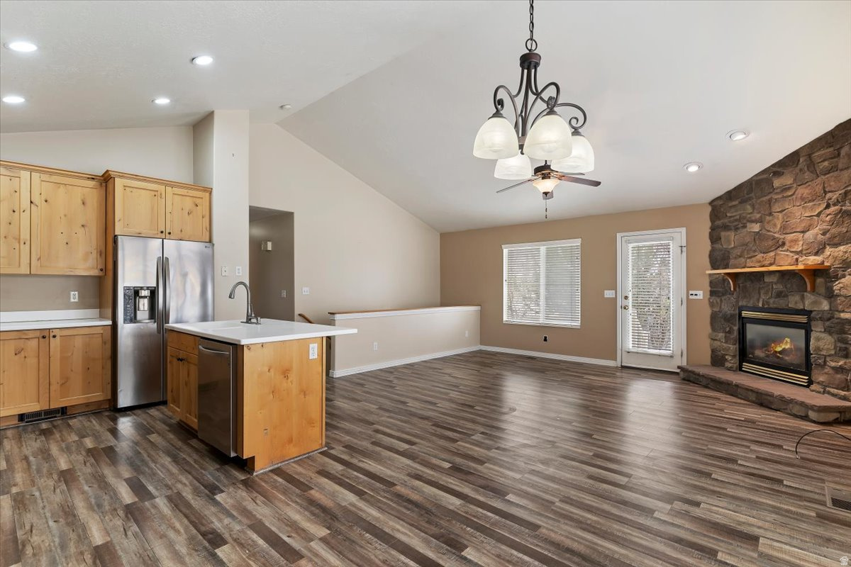 LINDA VIST MEADOWS - Residential