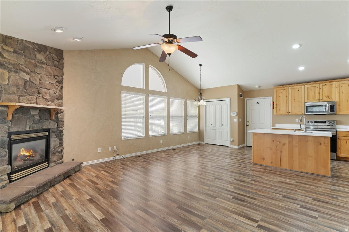 LINDA VIST MEADOWS - Residential