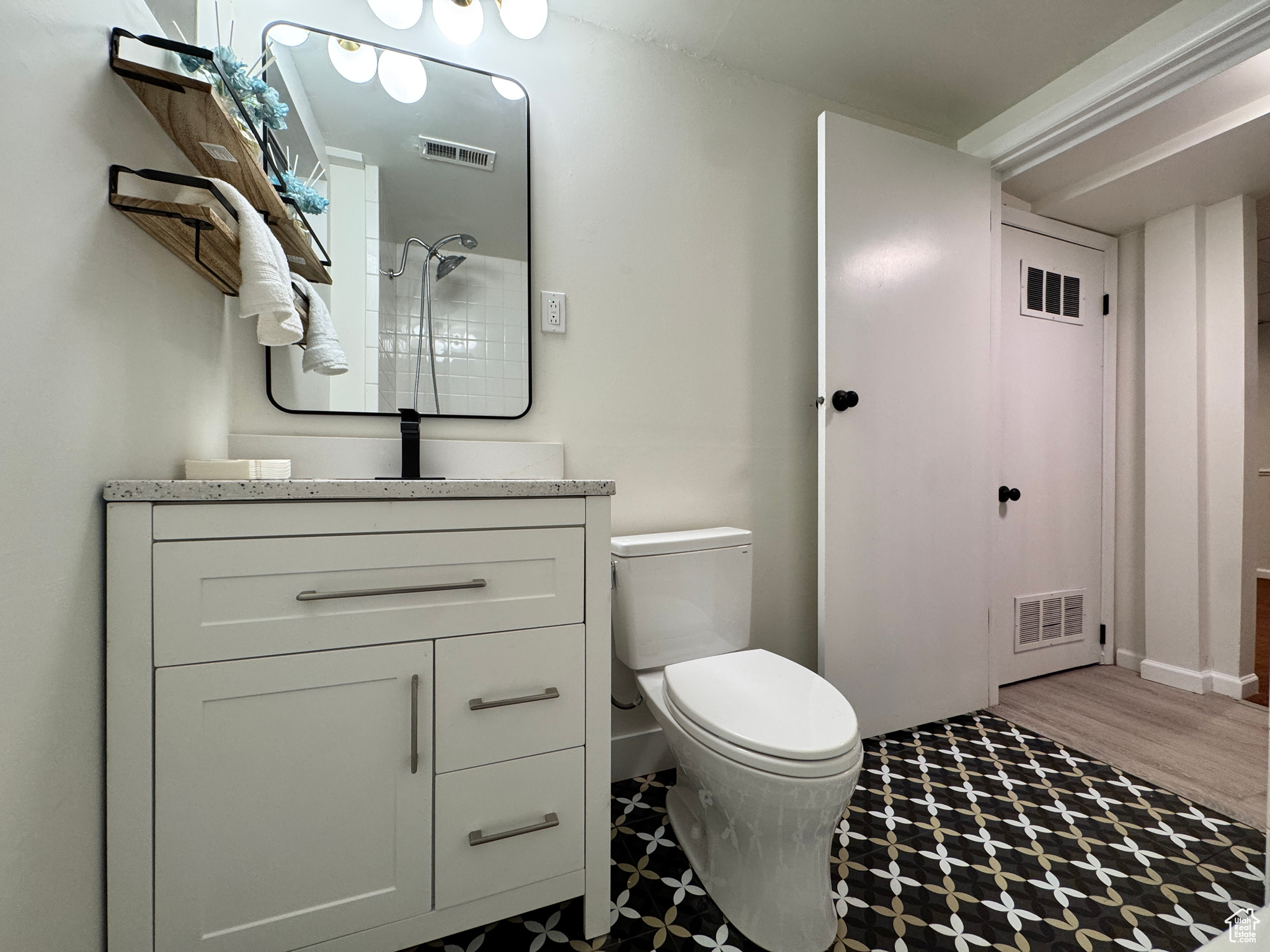 2033 W Knights Way, West Jordan, Utah image 26