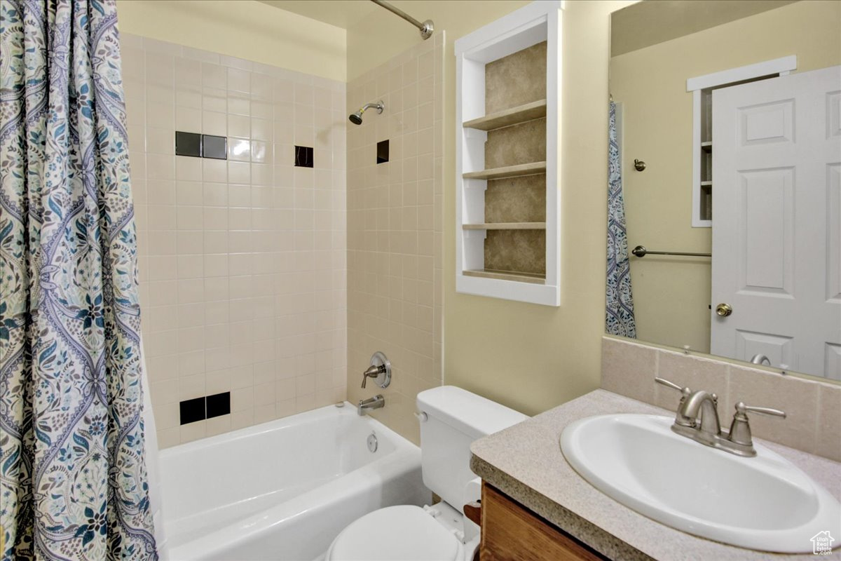 SAXON BROOK - Residential