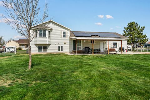 Tiny photo for 4205 W 4450 S, West Haven, UT 84401 (MLS # 2147520)