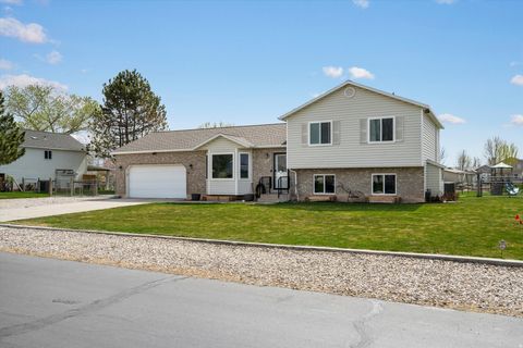 Tiny photo for 4205 W 4450 S, West Haven, UT 84401 (MLS # 2147520)