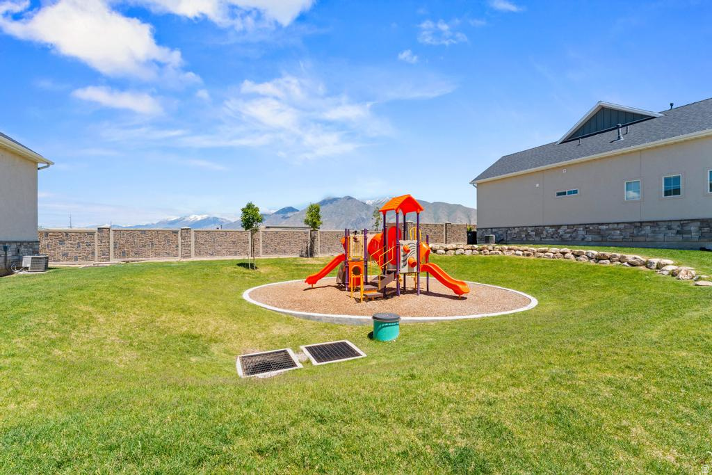 ANELA RIDGE - Residential