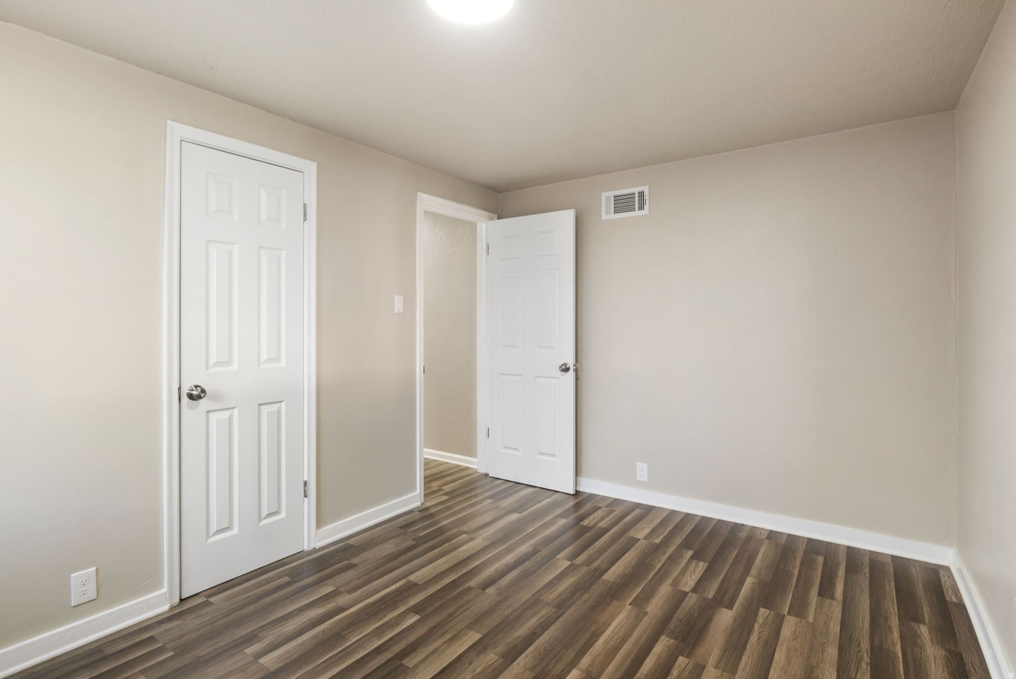 GLENDALE GARDENS - Residential