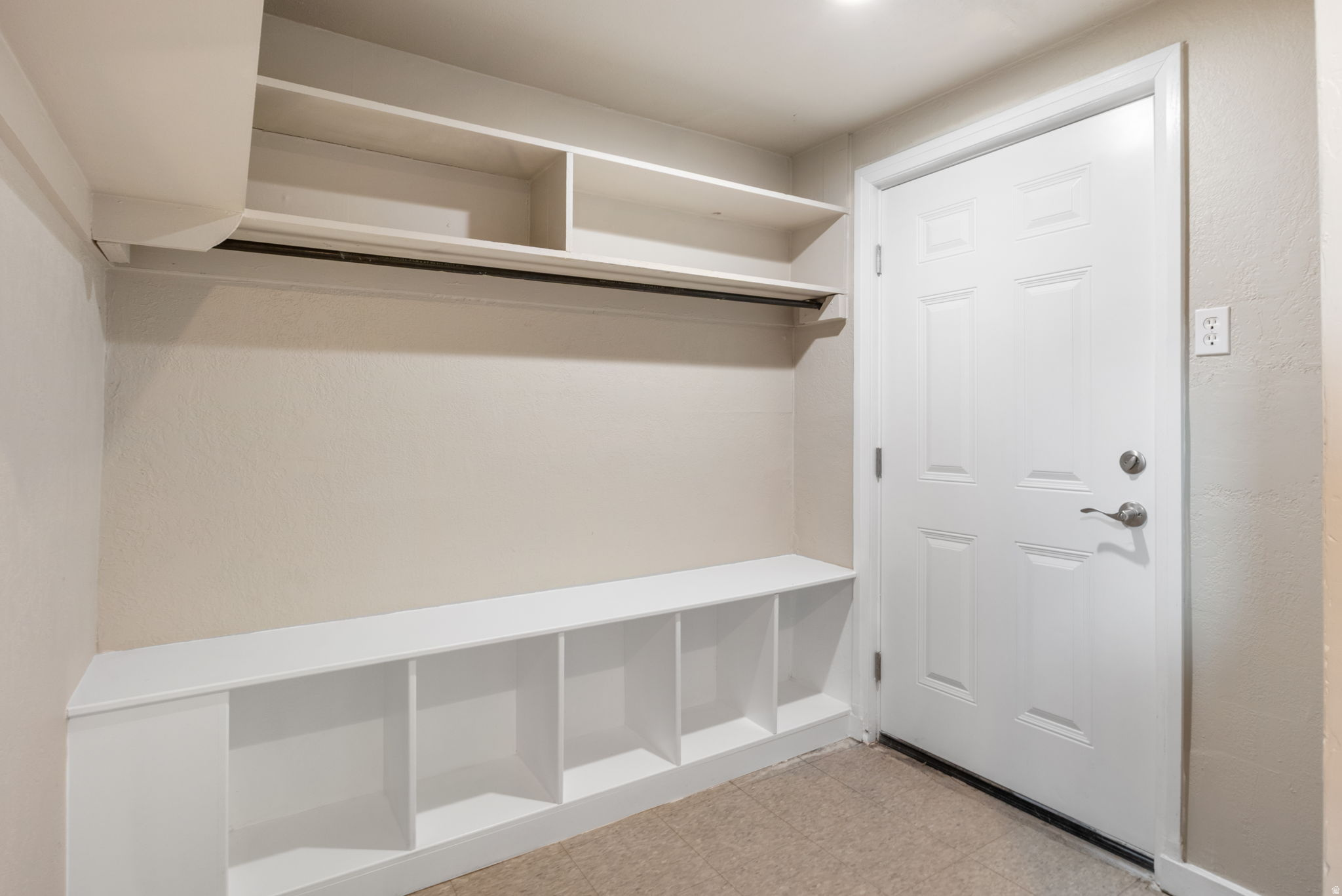 GLENDALE GARDENS - Residential