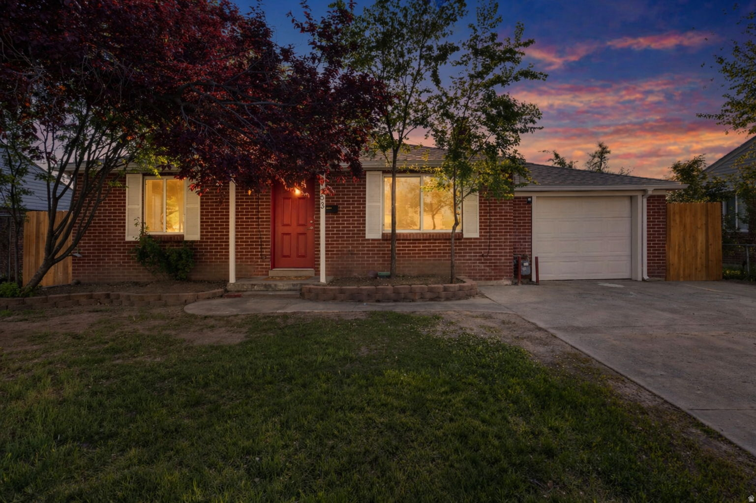 GLENDALE GARDENS - Residential