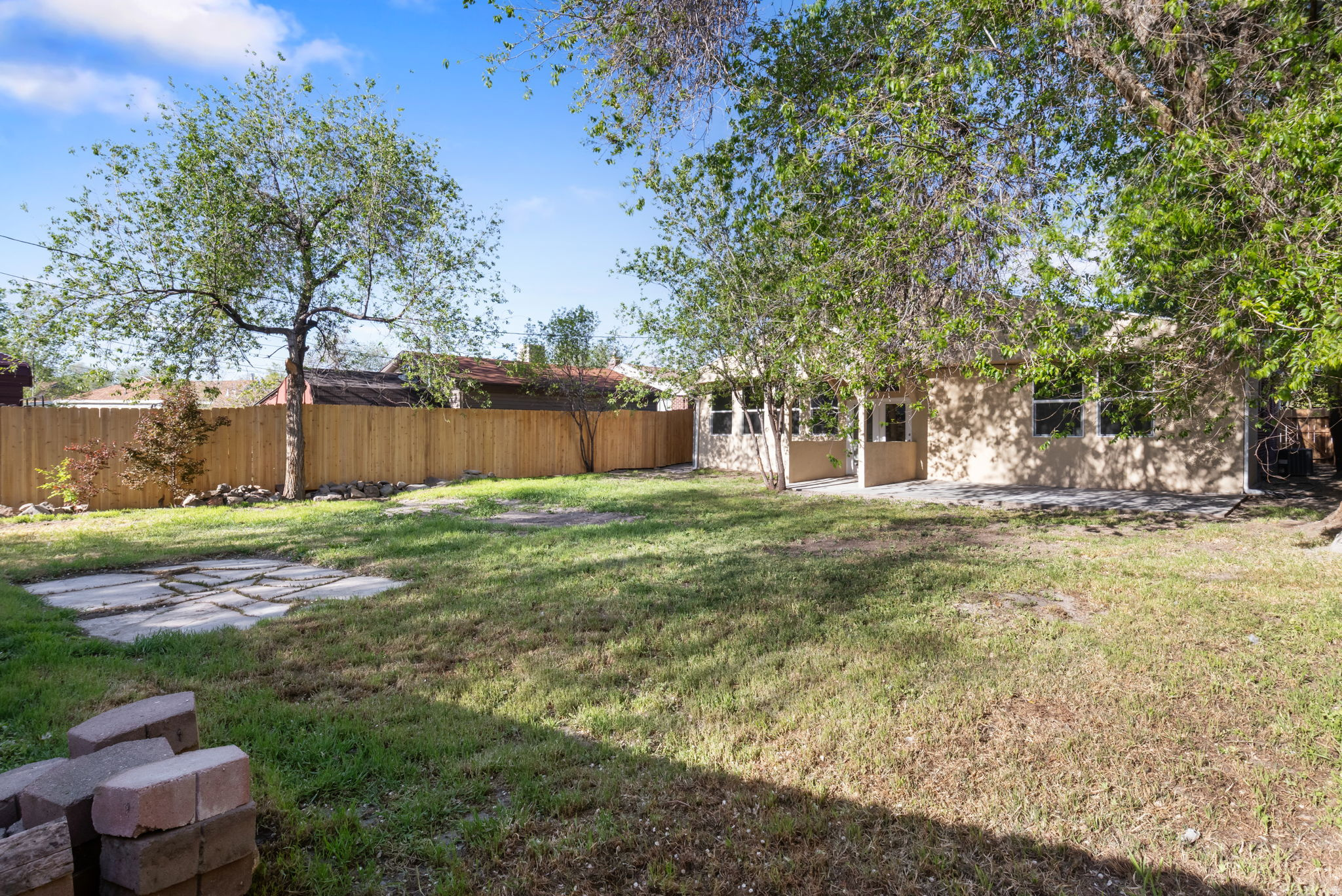 GLENDALE GARDENS - Residential