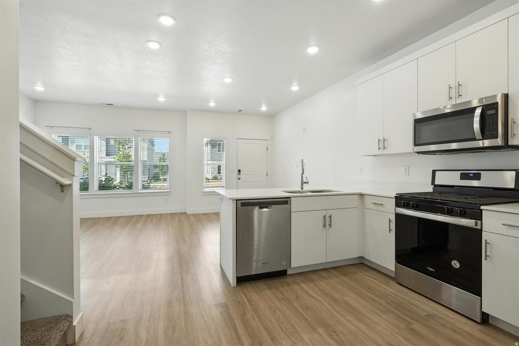 WOODMORE POINTE SUBDIVISION PHASE 4 - Residential