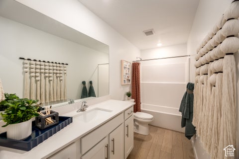 Tiny photo for 1019 W FALLOW DR #124, Saratoga Springs, UT 84045 (MLS # 2187860)