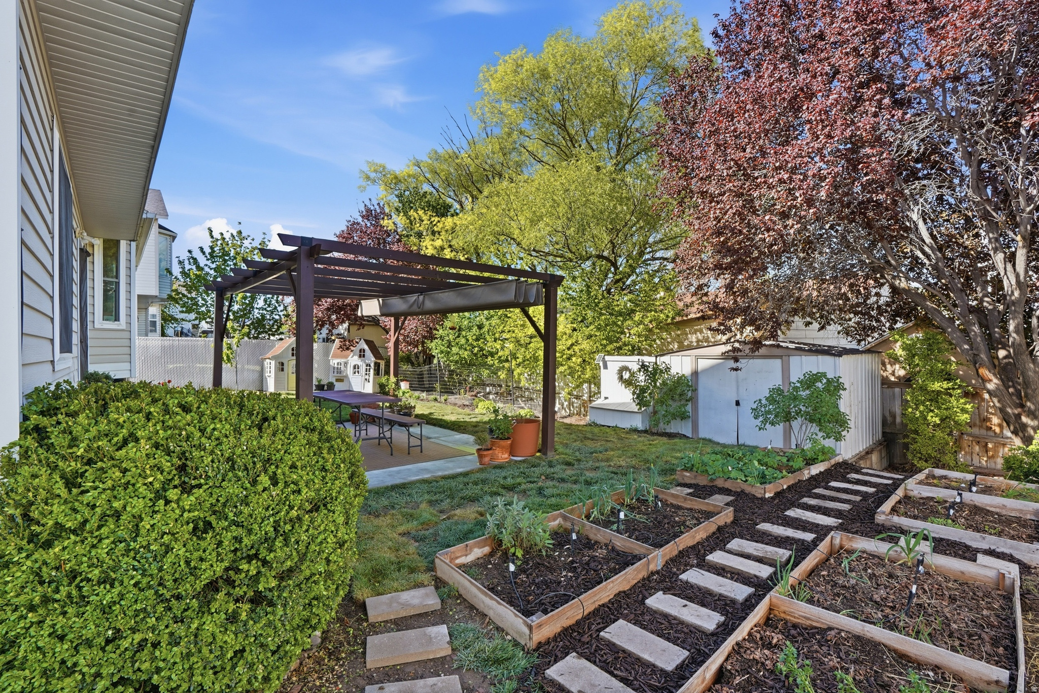 OQUIRRH SHADOWS - Residential