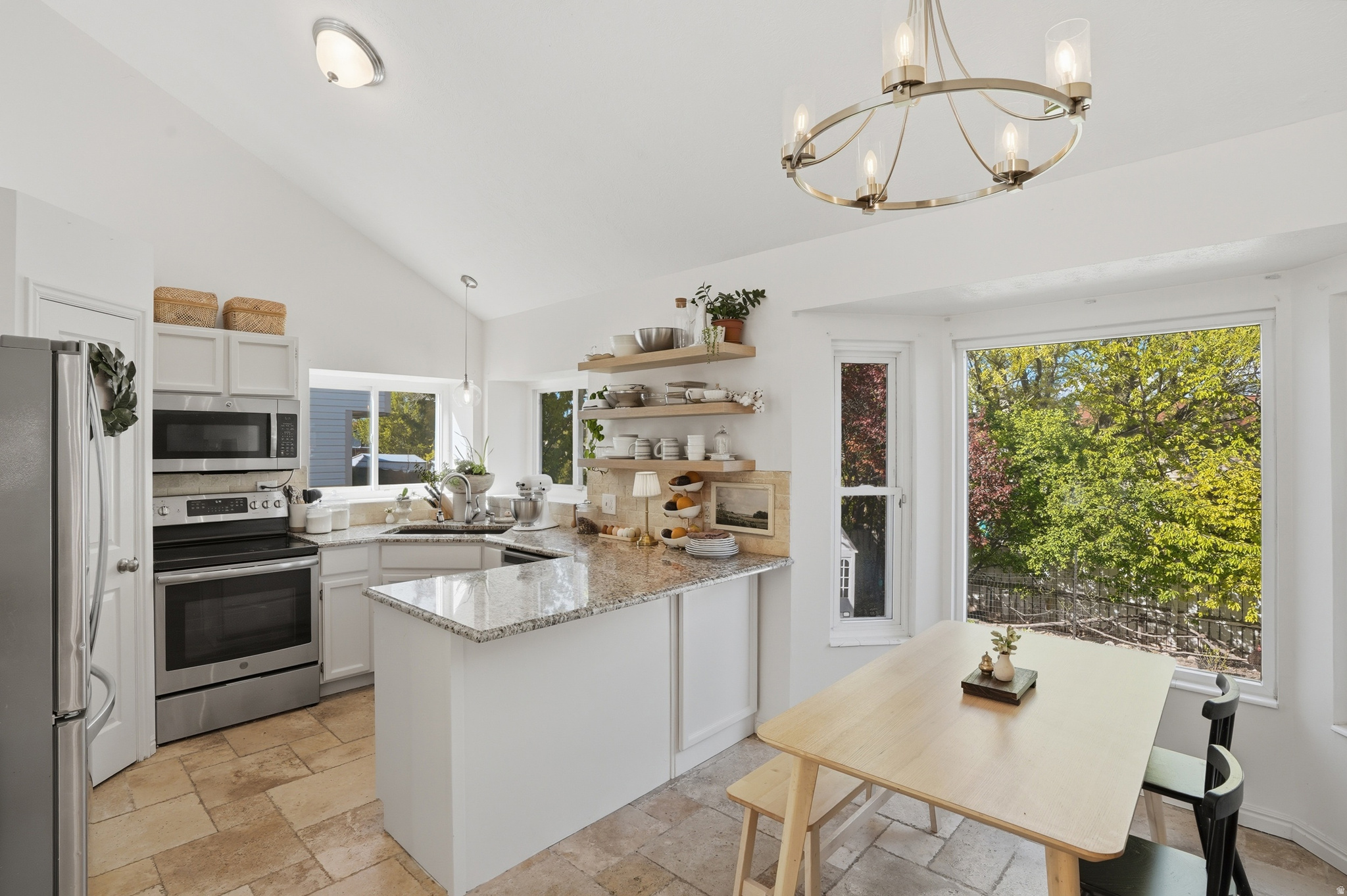 OQUIRRH SHADOWS - Residential