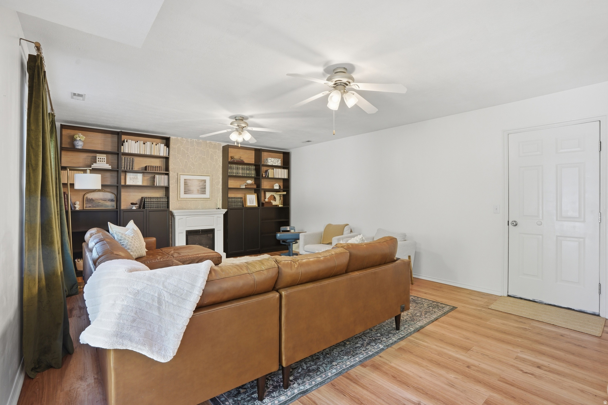 OQUIRRH SHADOWS - Residential