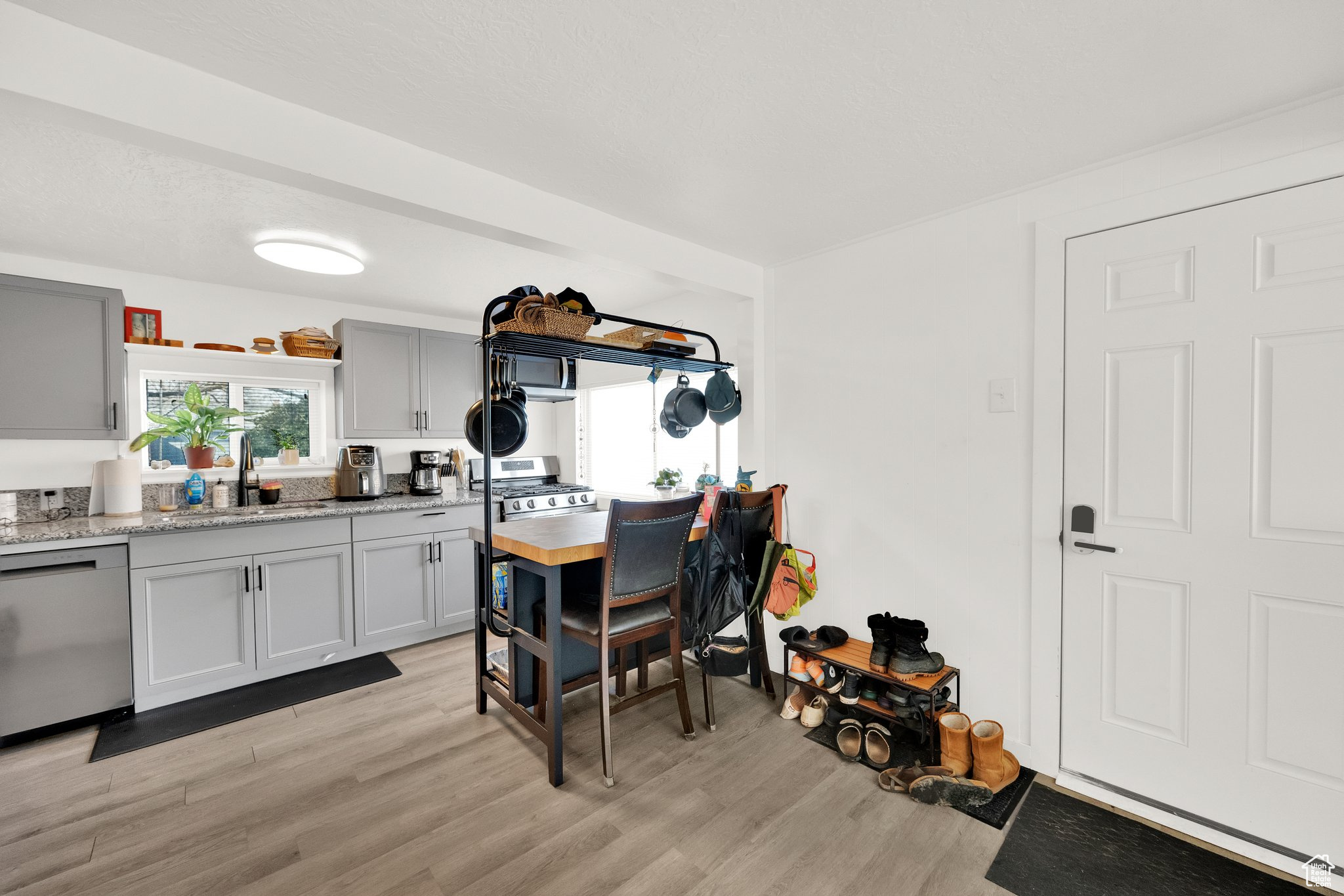 THOMAS SUB - Residential Income