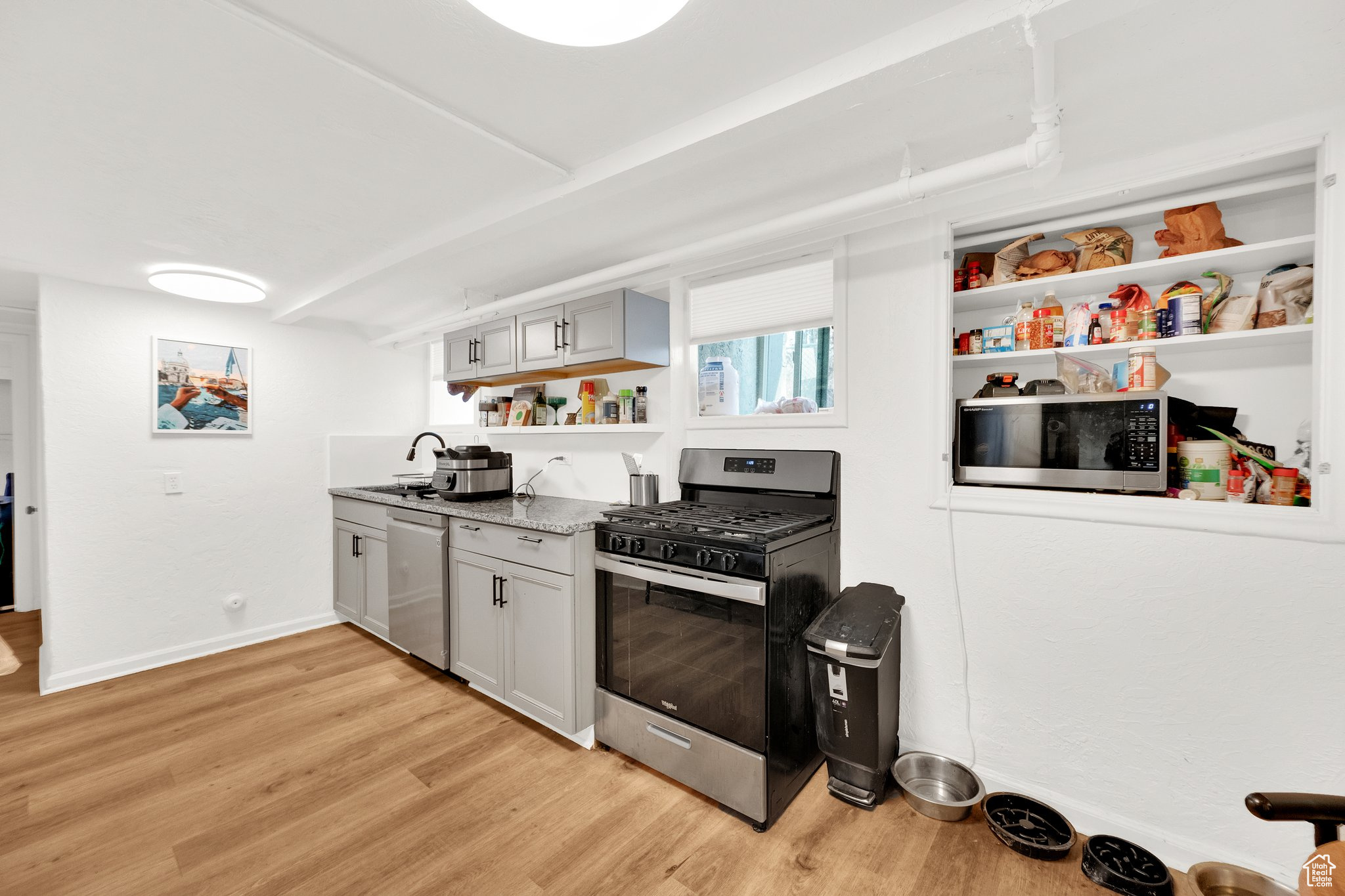 THOMAS SUB - Residential Income