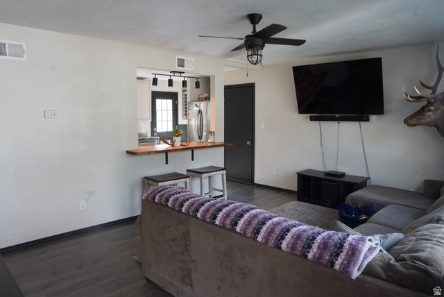 LOVERS DELIGHT - Residential