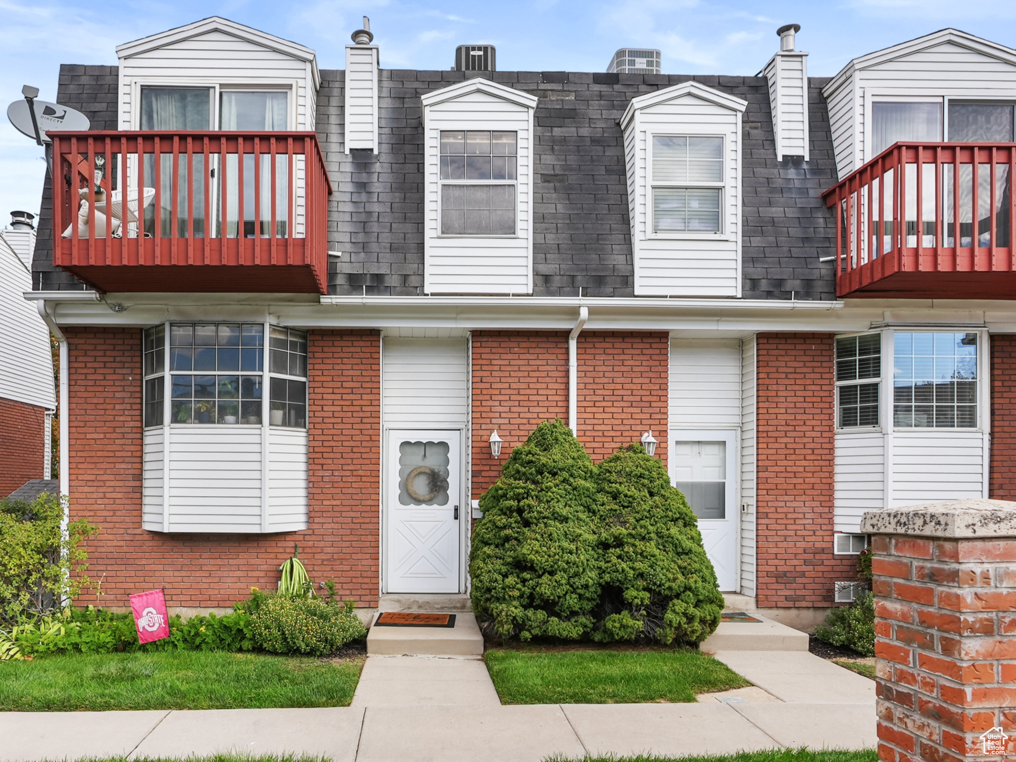 WOW! 3 bedroom 1.5 bath 2 car garage in a quiet community in Sandy. Deck overlooking the pool, lots of green space. Don't wait schedule your showing today. Owner/Agent