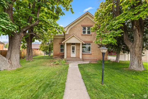 Photo of 143 W 200 S, Richfield, UT 84701 (MLS # 2106600)