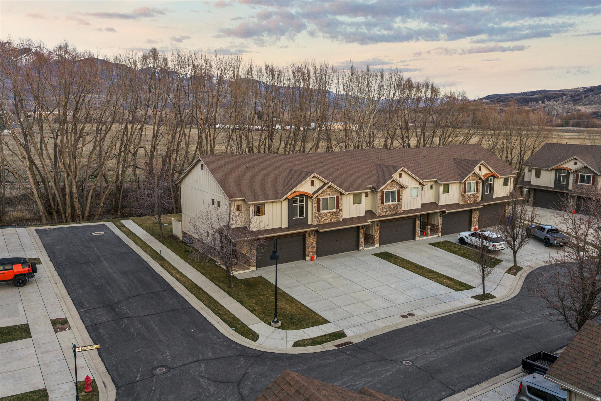 ASPEN MEADOWS - Residential