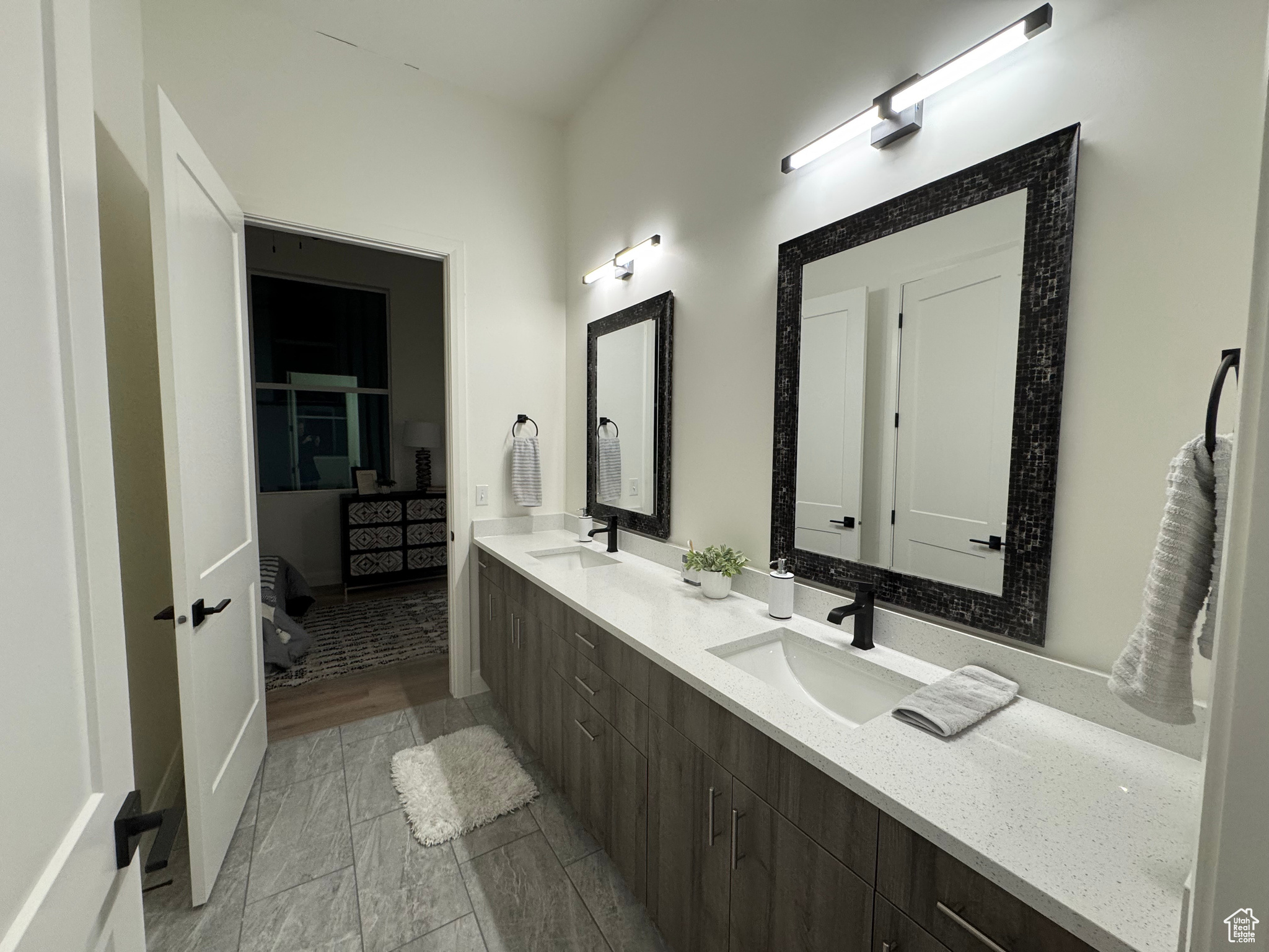 PLAT B - Residential Income