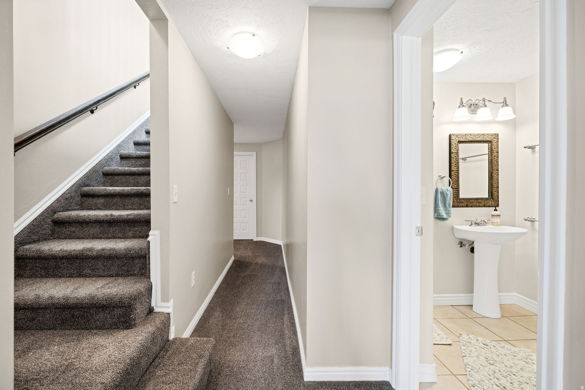 FRUITLAND ACRES - Residential