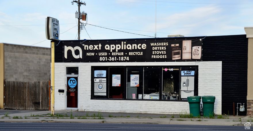 Prime State Street frontage in the heart of Orem!  This 2,270 sq. ft. commercial building on a 0.16-acre lot offers unbeatable exposure and accessibility. Originally built circa 1968 and remodeled in 1980, it's been well-maintained and is currently leased through March 31, 2026, providing steady income.  Features: * Excellent visibility with high daily traffic counts * Street parking in front plus alley access to rear parking lot * Rear entrance for deliveries or staff access * Flexible layout for retail, showroom, or service use * Surrounded by thriving businesses in a strong commercial corridor    Buyer to verify all information. Seller / Agent