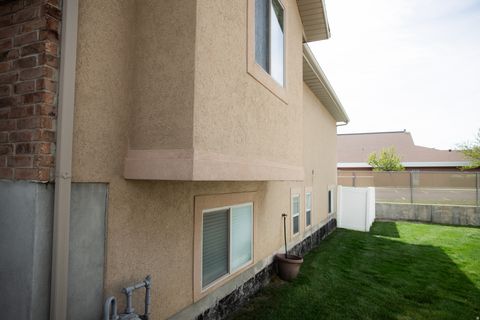 Tiny photo for 1013 W 3000 N, Pleasant View, UT 84414 (MLS # 2151158)