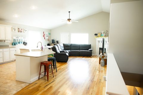Tiny photo for 1013 W 3000 N, Pleasant View, UT 84414 (MLS # 2151158)