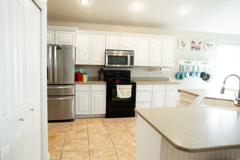 Tiny photo for 1013 W 3000 N, Pleasant View, UT 84414 (MLS # 2151158)