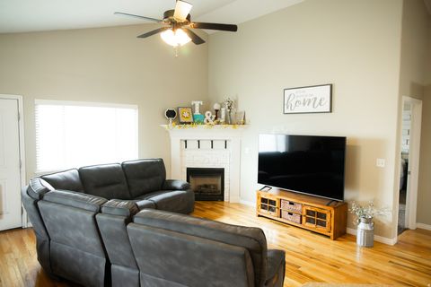 Tiny photo for 1013 W 3000 N, Pleasant View, UT 84414 (MLS # 2151158)