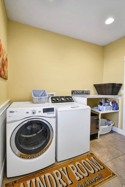 Tiny photo for 528 E 700 S, Monroe, UT 84754 (MLS # 2126415)