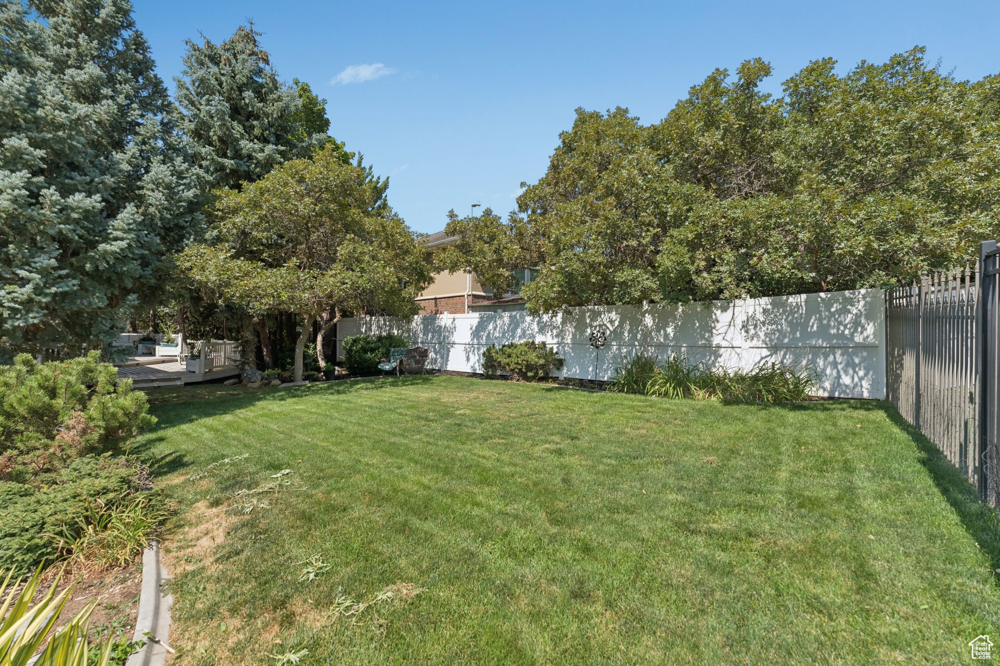 MOUNTAIN MEADOWS - Residential