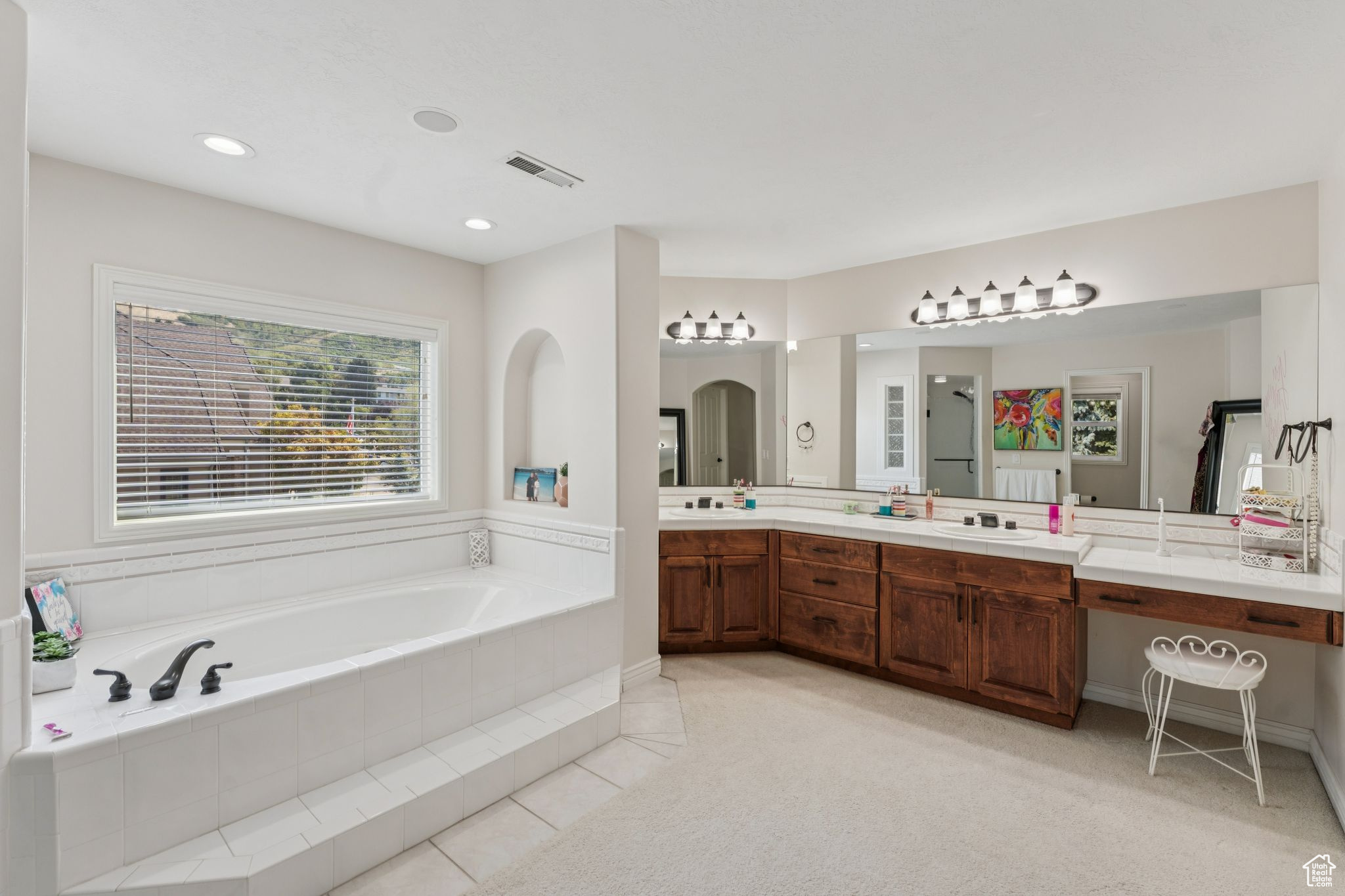 MOUNTAIN MEADOWS - Residential