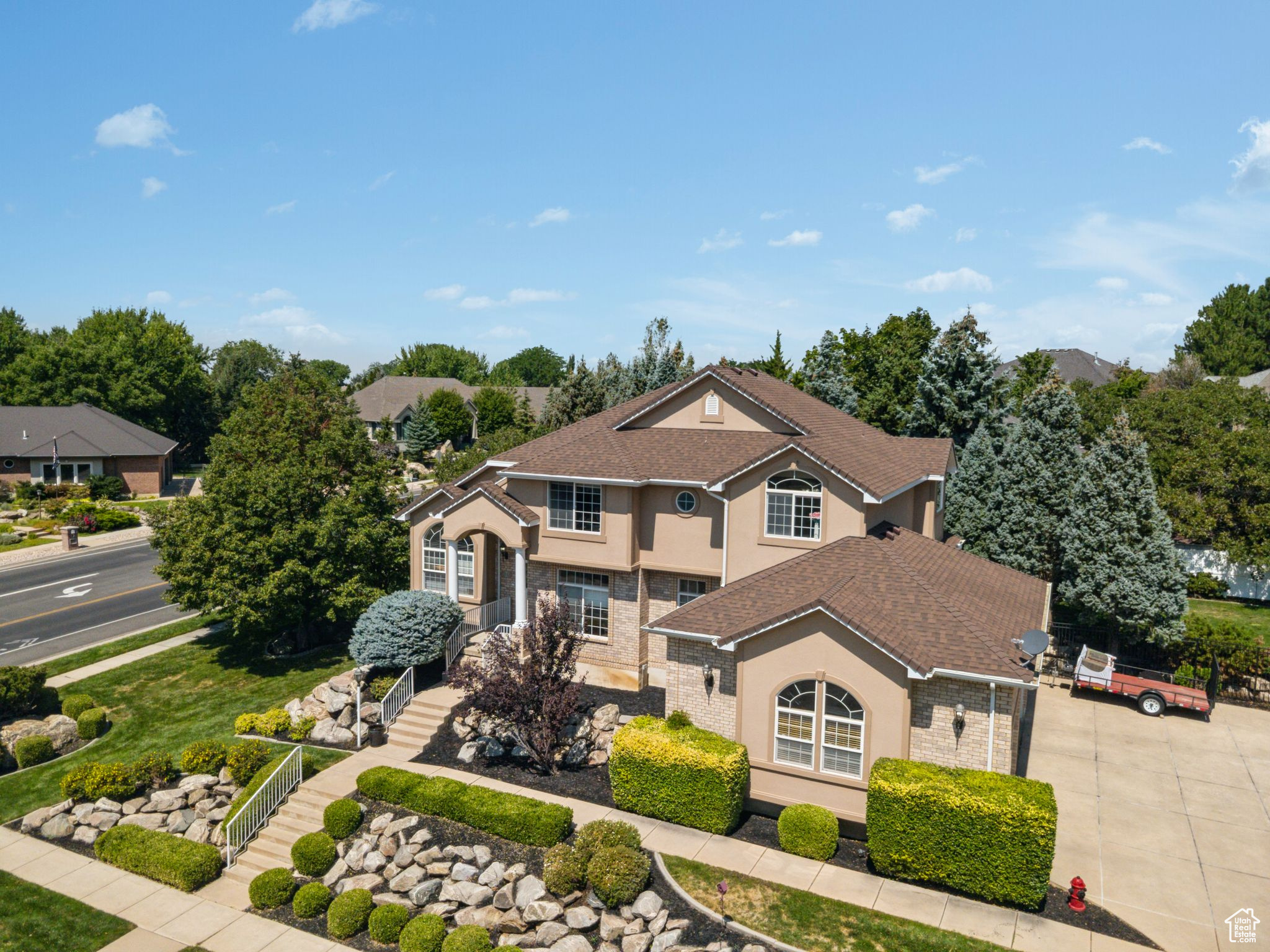 MOUNTAIN MEADOWS - Residential