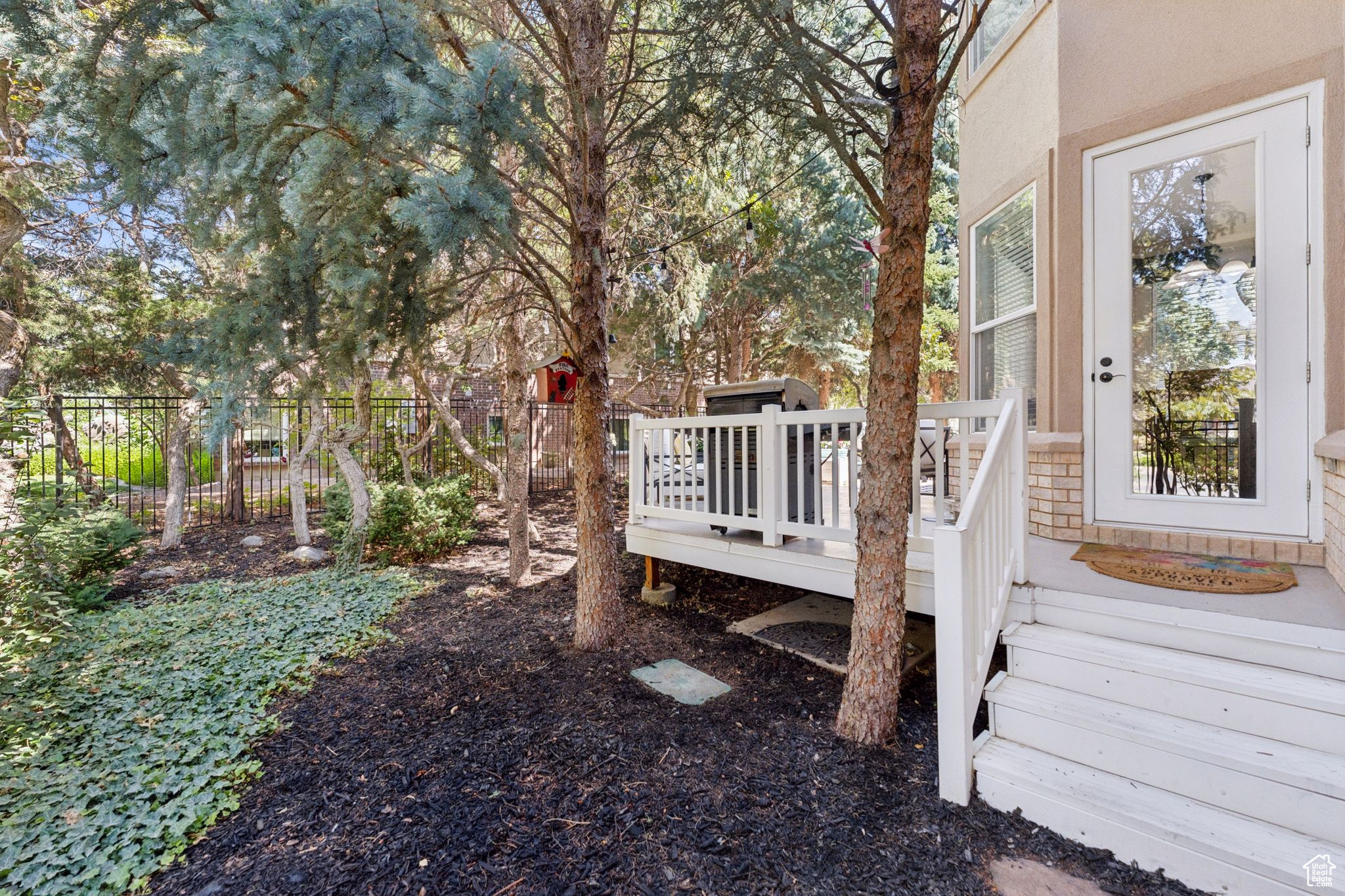 MOUNTAIN MEADOWS - Residential