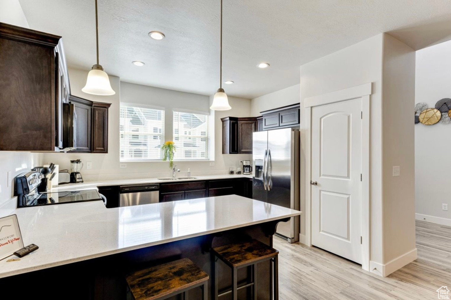 WILLOW POINT - Residential