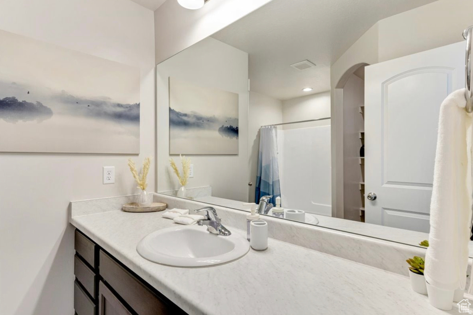 WILLOW POINT - Residential