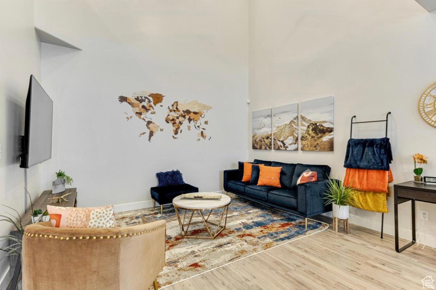 WILLOW POINT - Residential