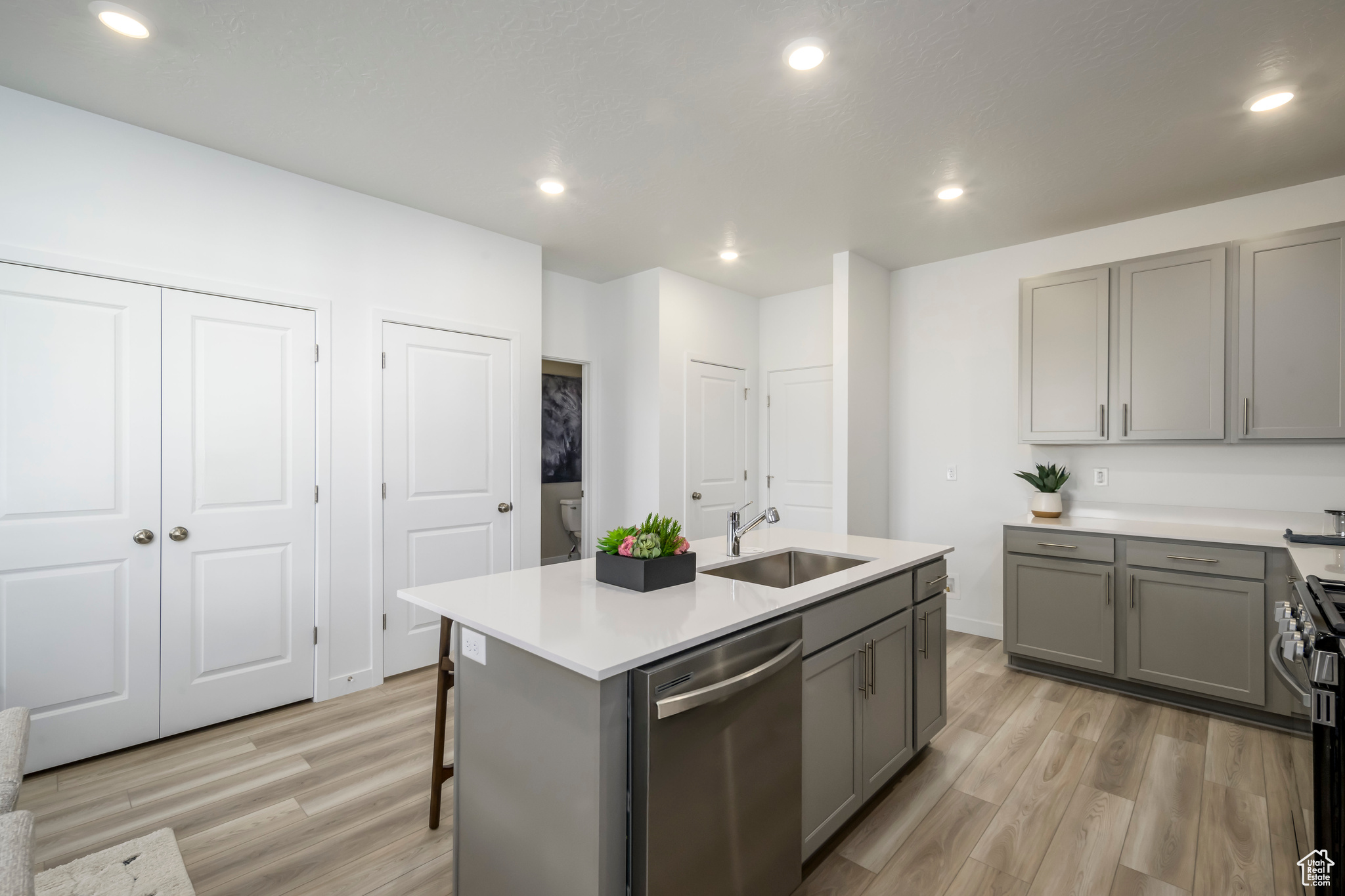 7583 S Opal Mountain Way #201, West Jordan, Utah image 10