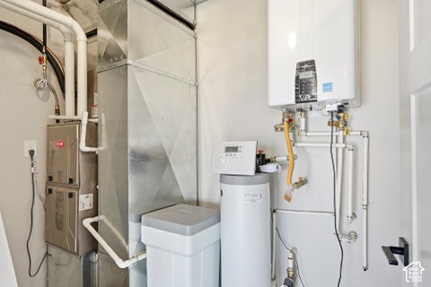 Tiny photo for 3327 W KINGSBURY DR, Cedar City, UT 84720 (MLS # 2190561)