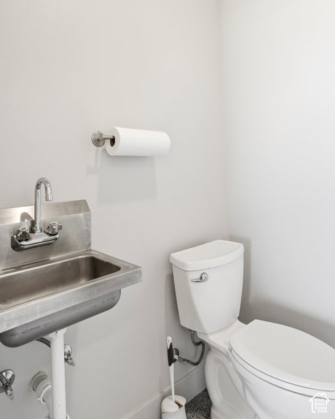 Tiny photo for 3327 W KINGSBURY DR, Cedar City, UT 84720 (MLS # 2190561)