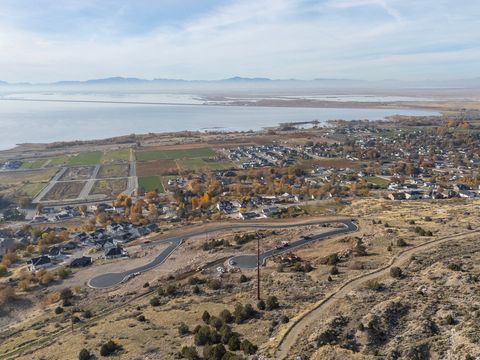 Photo of 556 S 300 E #73, Willard, UT 84340 (MLS # 2143976)