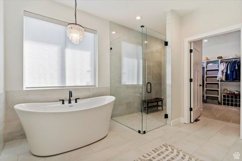 Tiny photo for 71 S HARVS LN, Kaysville, UT 84037 (MLS # 2116183)