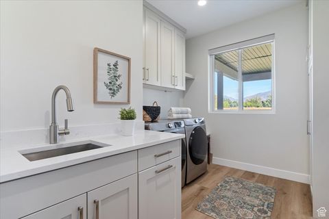 Tiny photo for 71 S HARVS LN, Kaysville, UT 84037 (MLS # 2116183)