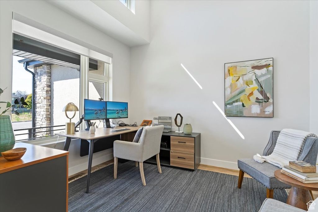 Photo of 71 S HARVS LN, Kaysville, UT 84037 (MLS # 2116183)