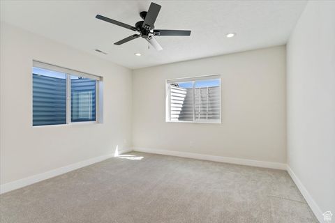 Tiny photo for 71 S HARVS LN, Kaysville, UT 84037 (MLS # 2116183)