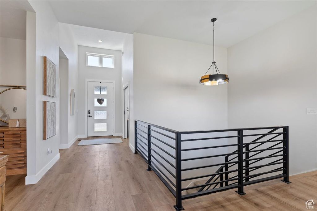 Photo of 71 S HARVS LN, Kaysville, UT 84037 (MLS # 2116183)
