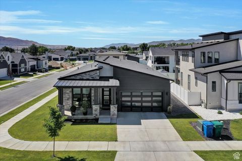 Tiny photo for 1611 W LAUREL CHASE DR S, Riverton, UT 84065 (MLS # 2102544)